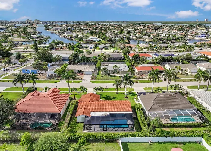 Nautical Home With Pool, Grill And Steps To Shops