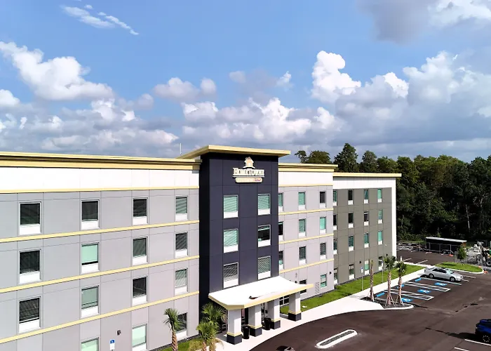 Hometowne Studios By Red Roof Tampa - Airport