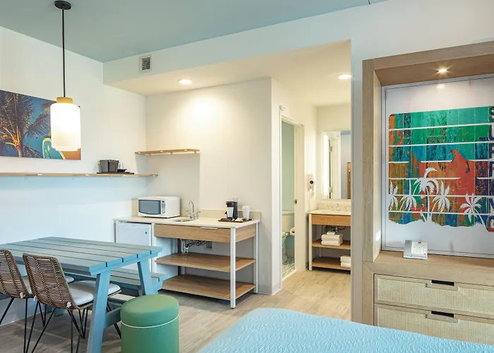 Universal'S Endless Summer Resort - Dockside Inn And Suites