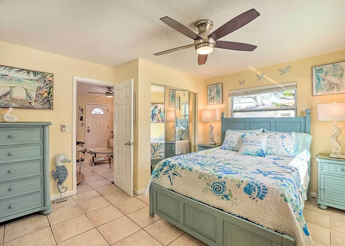 Pet-Friendly Dunedin Townhome W/ Private Yard