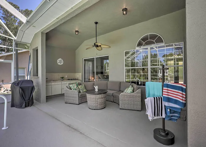 Upscale Palm Coast Home W/ Pool: 7 Mi To Beaches!