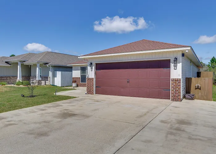 Spacious Navarre Retreat W/ Fenced-In Yard!