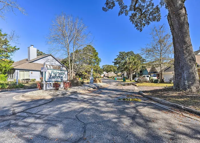 Family-Friendly Home Near Destin Beaches