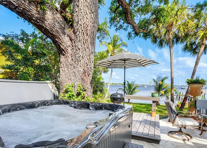 Waterfront Stuart Oasis W/ Hot Tub & Dock!