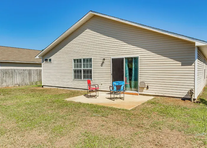 Navarre Vacation Rental Home ~ 4 Mi To Beach!