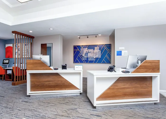 Holiday Inn Express & Suites Ormond Beach - North Daytona By Ihg