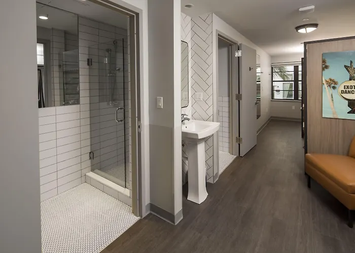 Hotel Rendale Miami Beach