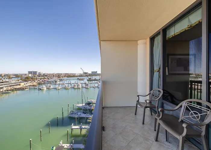Pier House 60 Clearwater Beach Marina Hotel
