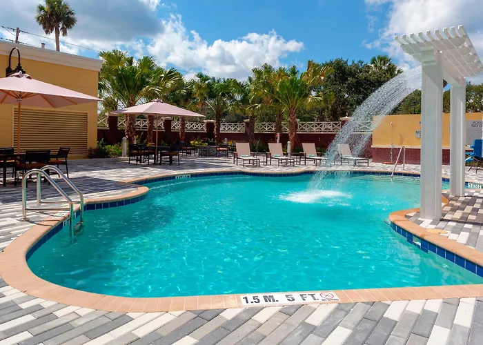 Courtyard By Marriott Deland Historic Downtown