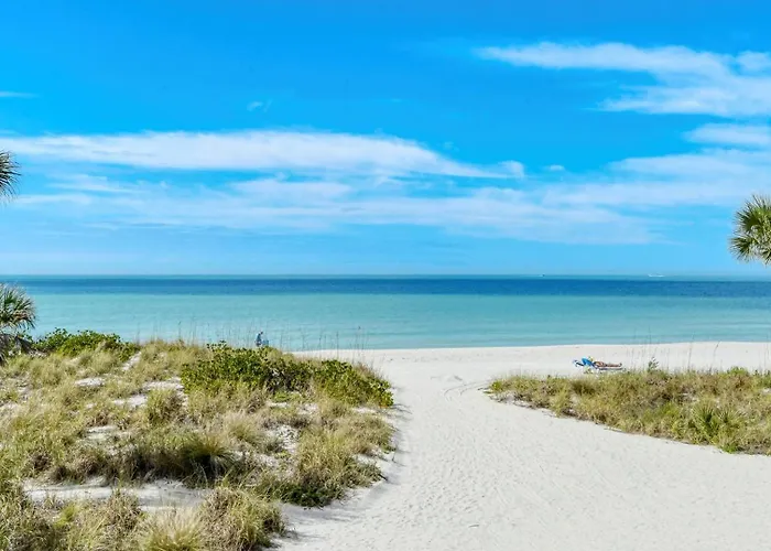 Laplaya 206C: Gulf View End Unit with Private Beach Access