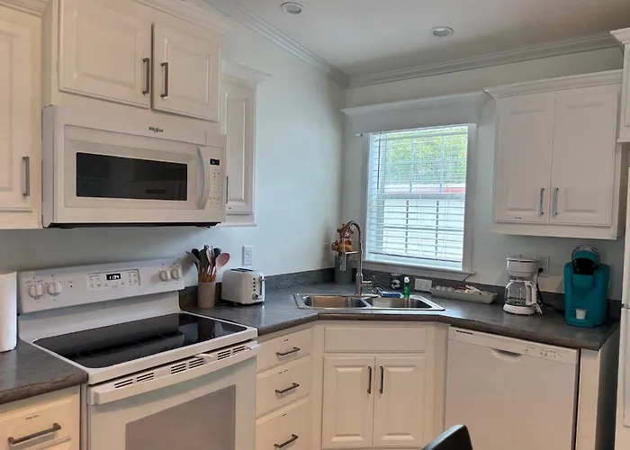 Cozy Resort Home Near Disney & Orlando Parks