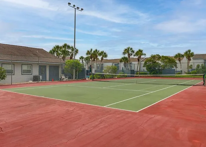 Pool & Tennis: Walkable Fernandina Beach Escape