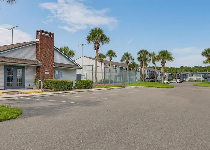 < Half-Mi To Fort Clinch Beach! Condo W/ Balcony