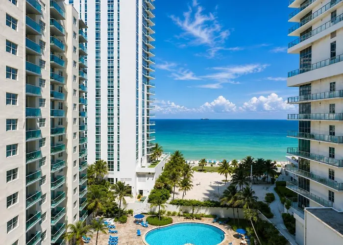 Oceanfront Condo - Ocean Views, Pool, Gym Hollywood Beach