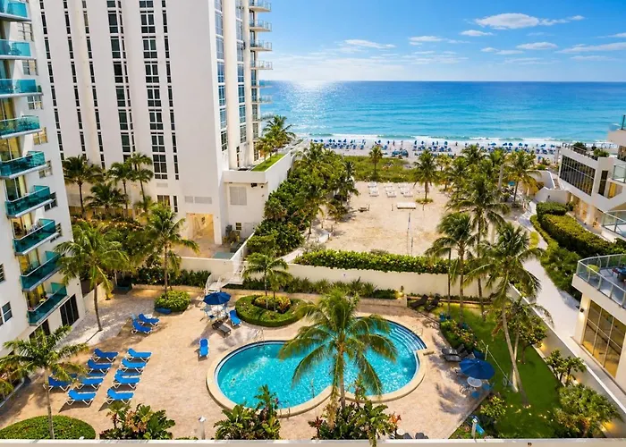 Oceanfront Condo - Ocean Views, Pool, Gym Hollywood Beach