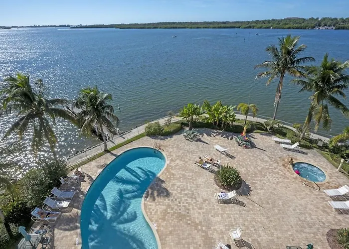 Dolphin Bay In Boca Ciega Resort - 2Br, Pool, Bay View