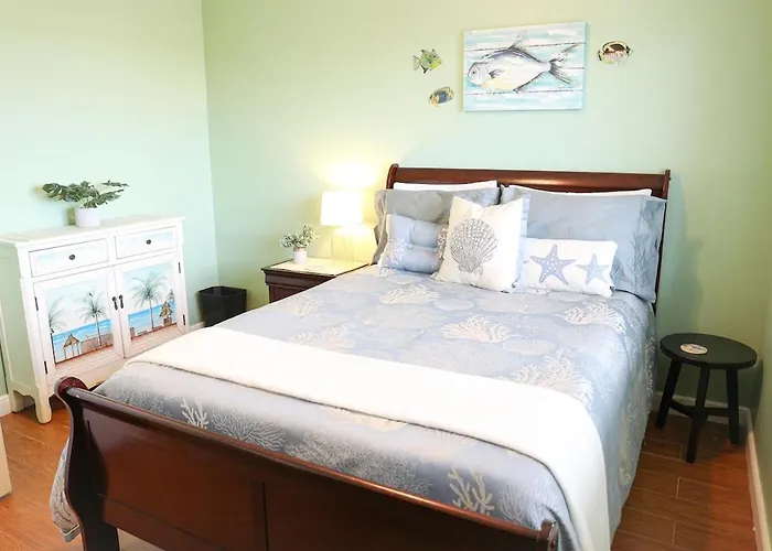 Dolphin Bay In Boca Ciega Resort - 2Br, Pool, Bay View