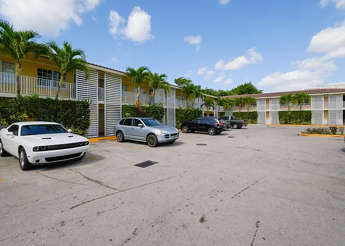 Oyo Hotel Coral Gables - Miami Airport