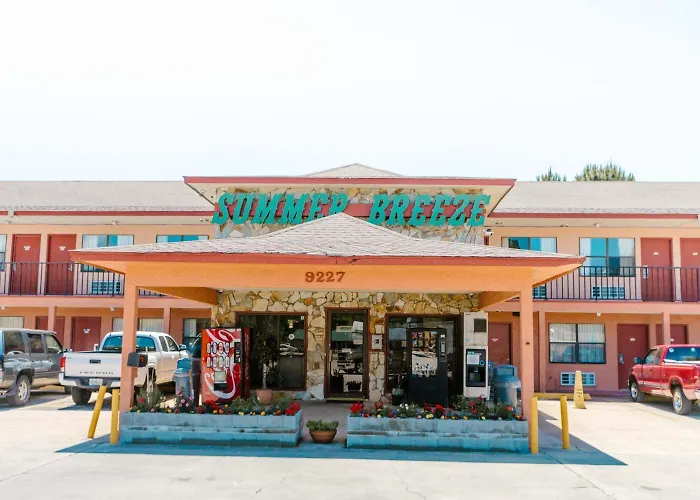 Summer Breeze Motel