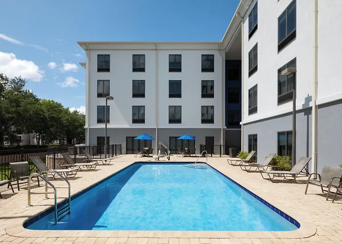 Holiday Inn Express Hotel & Suites Orlando East-Ucf Area By Ihg