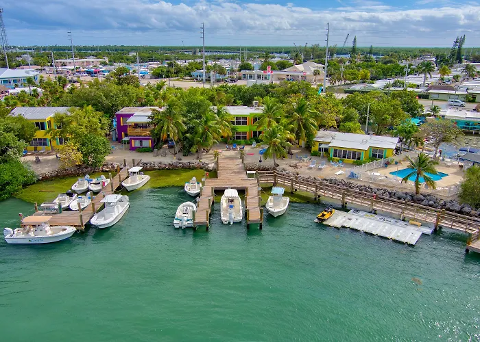 Captain Pip'S Marina & Hideaway