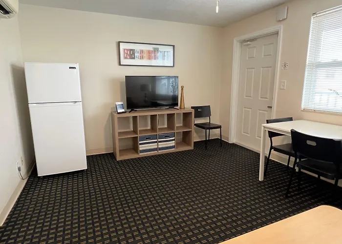 Beachside Resort Motel