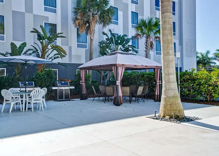 Hampton Inn & Suites Sarasota / Bradenton - Airport