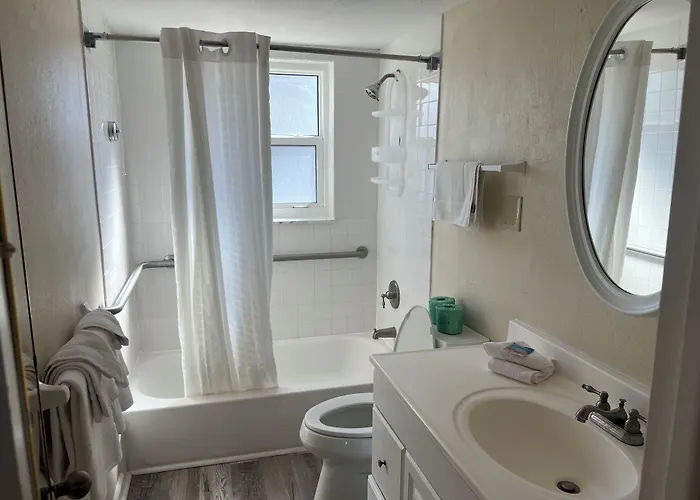Camelot By The Sea Aparthotel St. Pete Beach