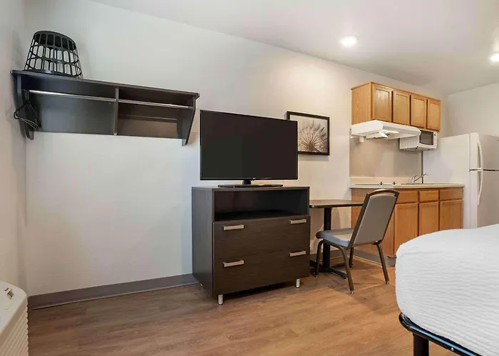 Extended Stay America Select Suites - Panama City - Callaway