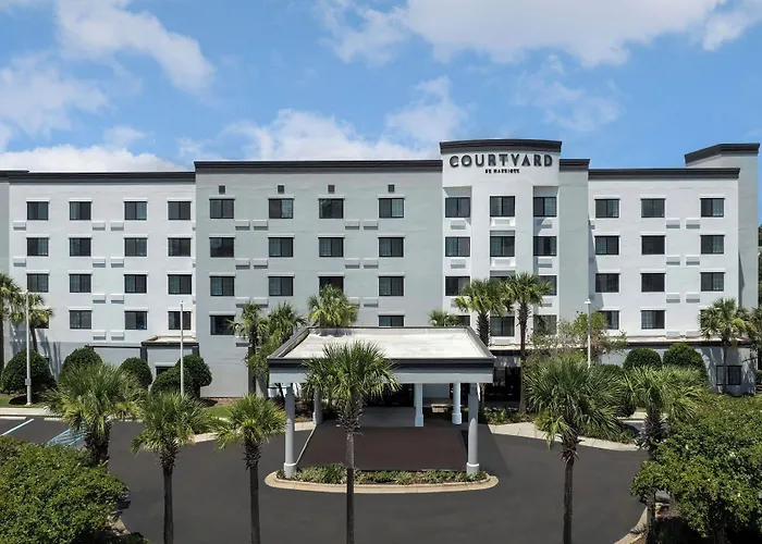 Courtyard By Marriott Pensacola Downtown