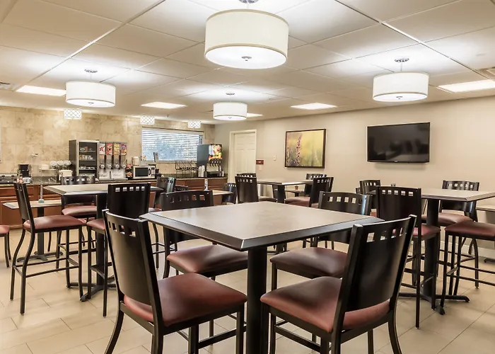 Best Western Plus Sebastian Hotel & Suites