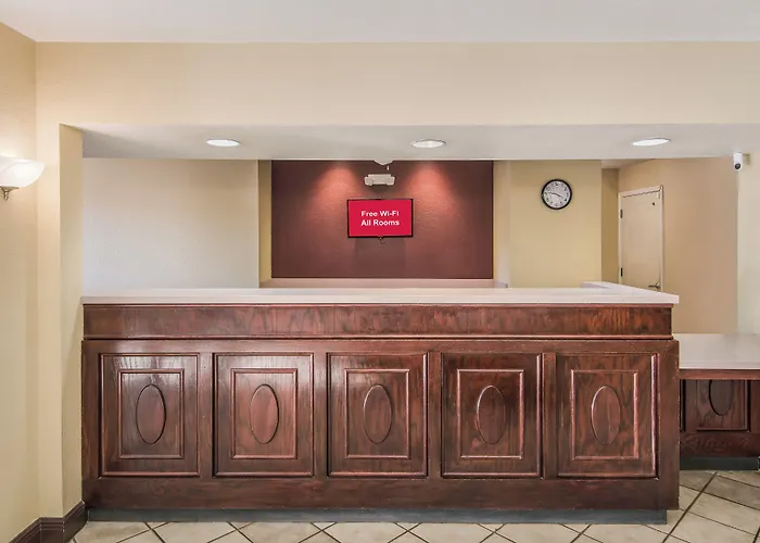 Red Roof Inn & Suites Pensacola East - Milton