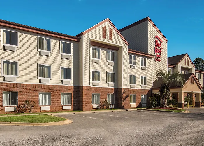 Red Roof Inn & Suites Pensacola East - Milton