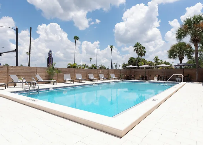 Golden Link Motel