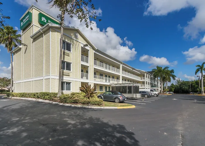 Hometowne Studios By Red Roof Fort Lauderdale
