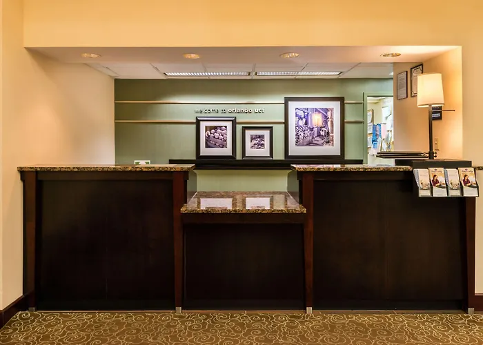 Hampton Inn & Suites Orlando-East Ucf