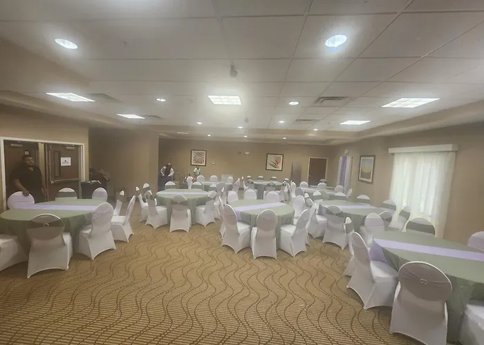 Comfort Suites Orlando Airport