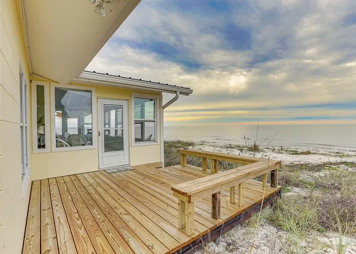 Beachfront Alligator Point Retreat: Steps To Sand!