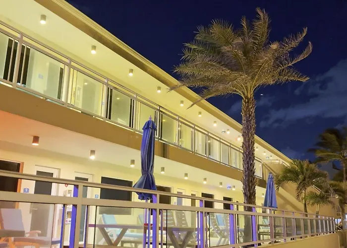 Diane Oceanfront Suites