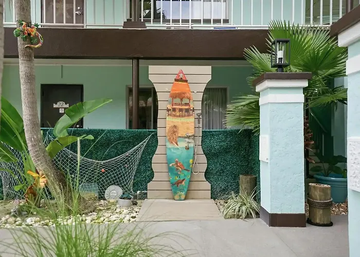 Island House Resort Hotel