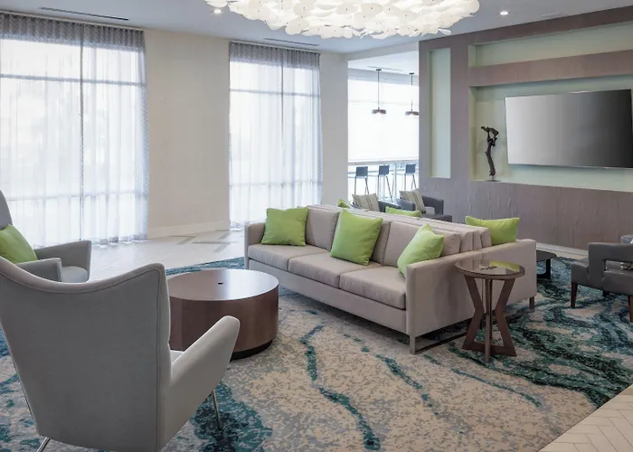 Holiday Inn Express & Suites Orlando At Seaworld By Ihg - With Free Shuttle Service To Seaworld Parks