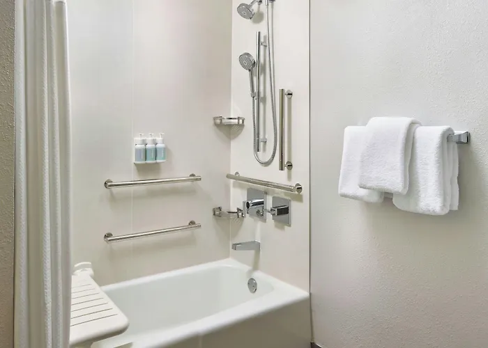 Courtyard By Marriott Fort Lauderdale Airport & Cruise Port