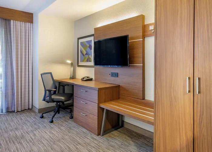 Holiday Inn Express Cape Coral-Fort Myers Area By Ihg