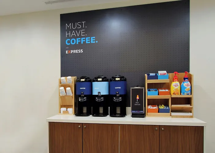 Holiday Inn Express & Suites - Valdosta By Ihg