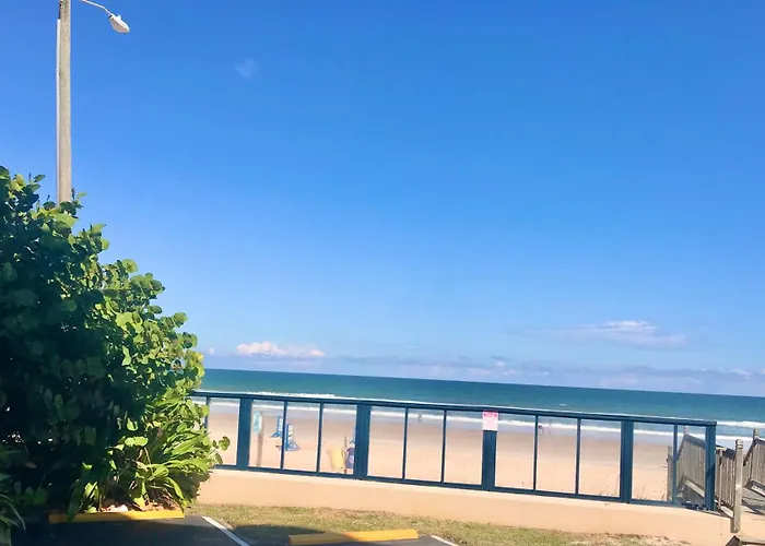 Ocean Waves - Ocean Front At Symphony Beach Club!