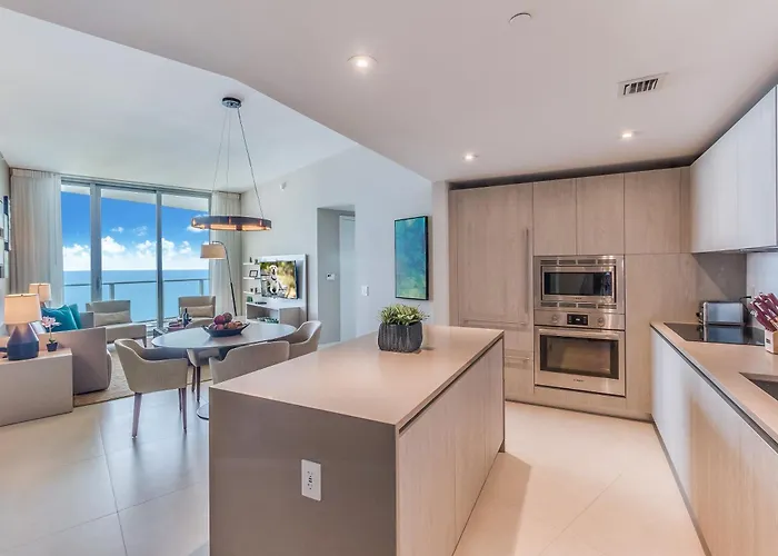 Zen 2-Bedroom Ocean View At Lyfe Resort