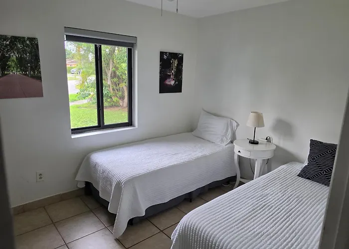Cozy Family Home In Quiet Area, Nice Garden Views.