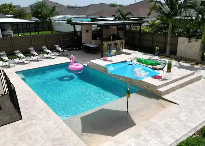 4Br Vacation Home With Spa, Pool, Outdoor Bbq&Patio