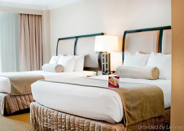Crowne Plaza Pensacola Grand