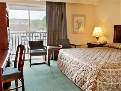 Days Inn Perry